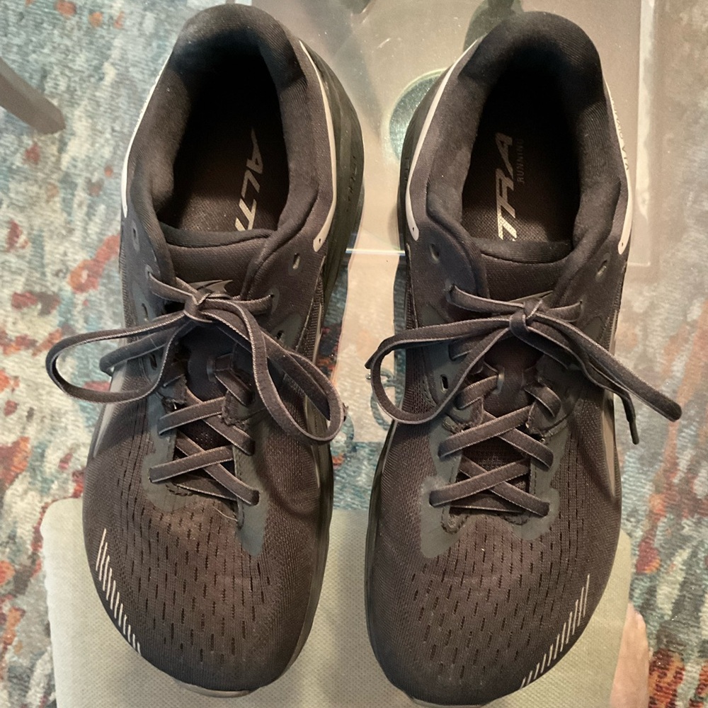 Altra VIA men's shoe